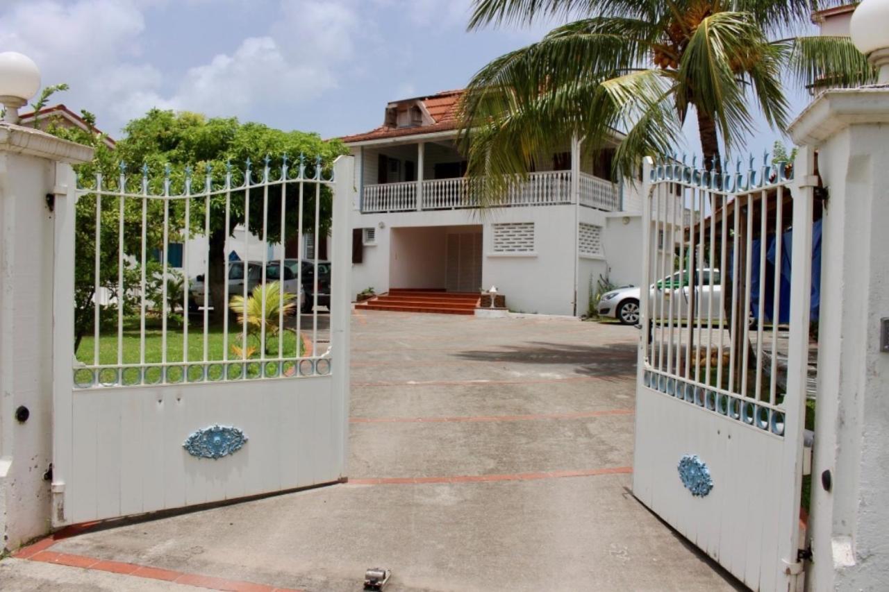 Villa Bougainvillier Les Trois-Ilets Bagian luar foto